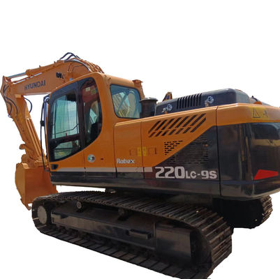 Gebrauchtes Hyundai 220LC-9S Bagger mit 1,22 M3 Eimerkapazität und geringer Arbeitszeit