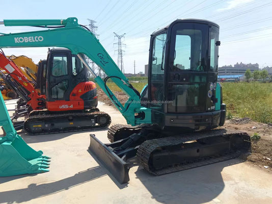 Gebrauchtes Kobelco SK55SR Bagger mit Original-Hydraulikpumpe und geringer Arbeitszeit