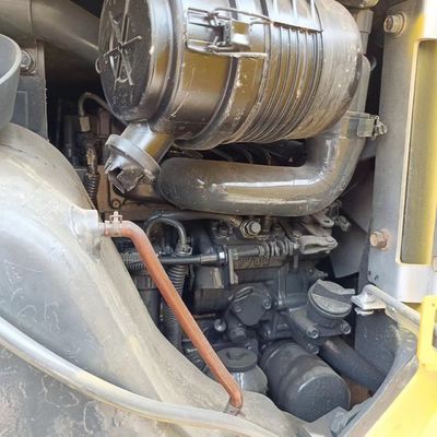 Großer Komatsu PC18 1,8 Tonnen Mini Digger Crawler Bagger mit Original-Hydraulikventil
