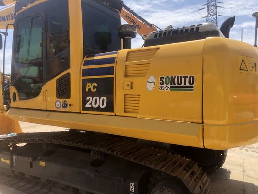 Gebrauchtes Komatsu PC200 Bagger mit 0-2000 Arbeitsstunden und Maschinengewicht von 20000 KG