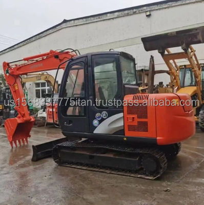 Gebrauchtes Hitachi ZX60 Bagger mit Original-Hydraulikventil und 7000 KG Maschinengewicht