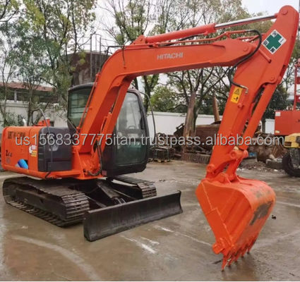 Gebrauchtes Hitachi ZX60 Bagger mit Original-Hydraulikventil und 7000 KG Maschinengewicht