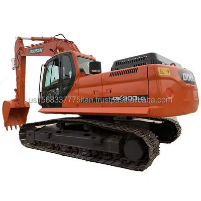 Gebrauchtes DOOSAN DX300 Bagger mit 30 Tonnen Kapazität und Original-Hydraulikzylinder