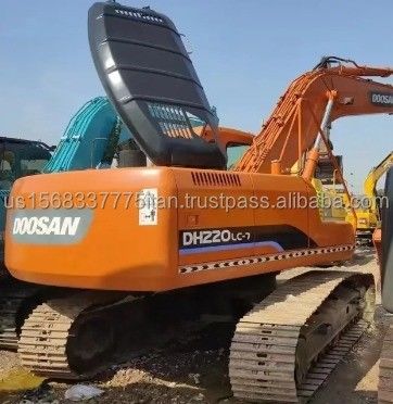 Doosan DH220-7 Bagger im Gebrauch und in gutem Zustand mit Original-Hydraulikventil
