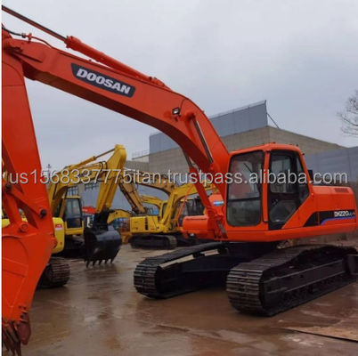 Hydraulischer Doosan Crawler Bagger DH220LC 220 auf dem koreanischen Baumaschinenmarkt