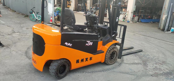 Hangzhou J30 Gebrauchtwagen mit ausgezeichneter Leistung und 3000 kg Gewicht