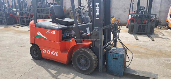 Gebrauchtes Gabelstapler Diesel Heli AC25 mit großartiger Leistung und Original im Jahr 2012
