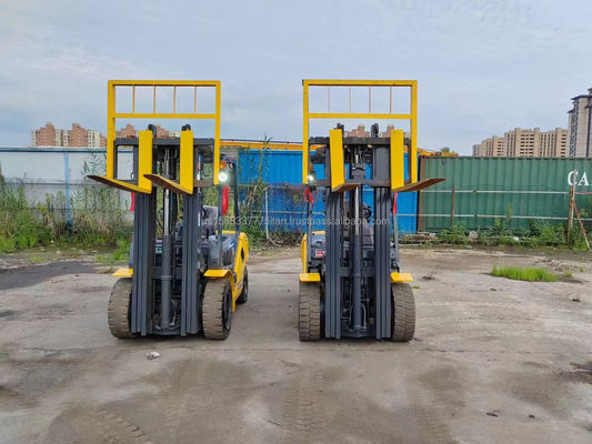 Gebrauchtes Komatsu 30 Gabelstapler mit hervorragender Leistung und Min. Hebhöhe 4.5