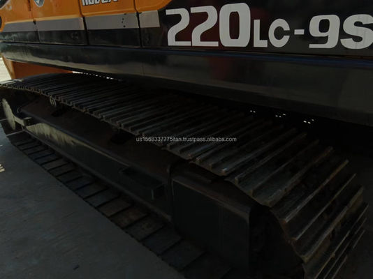 Gebrauchtes Hyundai 220 Crawler Bagger aus Korea Jahr 2016 Maschinengewicht 21900 KG