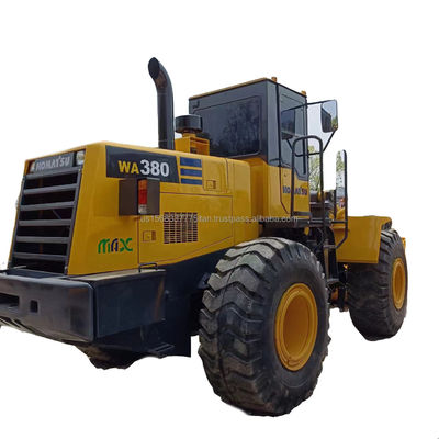 Gebrauchtes Komatsu WA 380 Ladegerät perfekt für Baumaterial-Läden Baumaschine