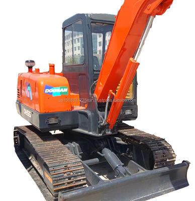 Gebraucht DOOSAN DH55 Bagger mit guter Effizienz und Original Hydraulikzylinder