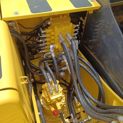 13 Tonnen Betriebsgewicht Gebrauchtes Komatsu PC130 Bagger mit Original-Hydraulikventil