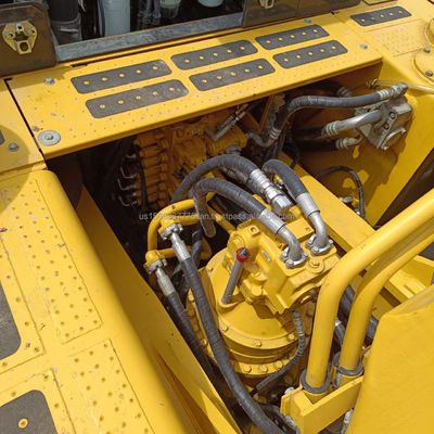 Komatsu PC450-7 und PC450-8 Gebrauchtbagger mit Original-Hydraulikventil