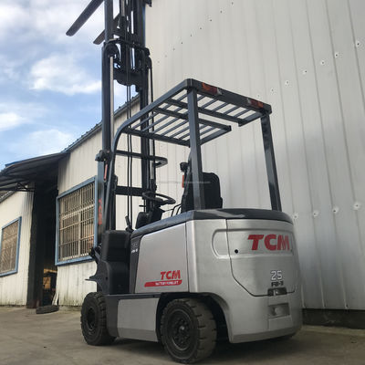 TCM 25 Gabelstapler 4,5 m 2,5 Tonnen Großleistung Gebrauchtmaschine für Kundenanforderungen