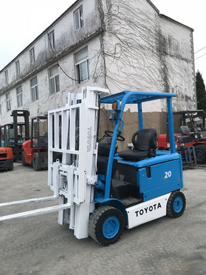 Gebrauchtes Toyota 2 Tonnen Gabelstapler und erschwinglich für Ihre Lagerbetriebe