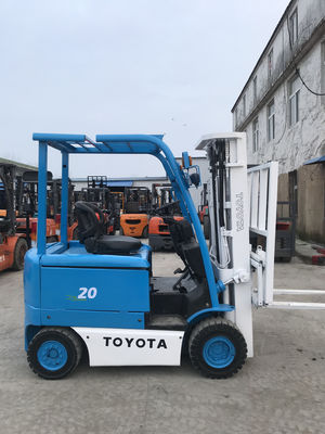Gebrauchtes Toyota 2 Tonnen Gabelstapler zum Verkauf und Jahr 2012 Diesel-Elektro-Propangenergiequelle