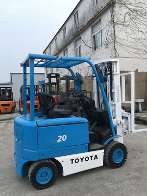 Gebrauchtes Toyota 2 Tonnen Gabelstapler zum Verkauf und Jahr 2012 Diesel-Elektro-Propangenergiequelle