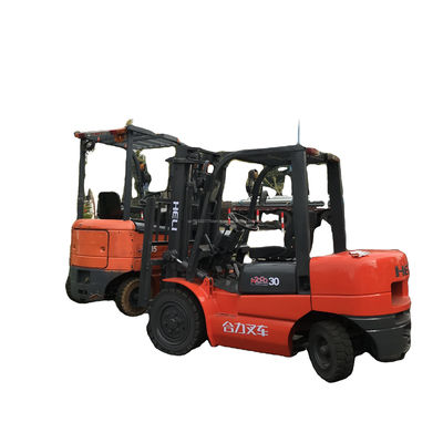 Gebrauchte Hubschrauber-Diesel-Forkliftfahrzeuge 2 t 4 t 6 t 7 t 3,5 t 3 t CPCD20 CPCD30 CPCD40