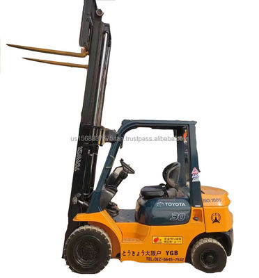 Dieselmotor-Forklift TOYOTA 7F30 Gebraucht-Forklift mit 1000MM Forklänge bei angemessener Länge