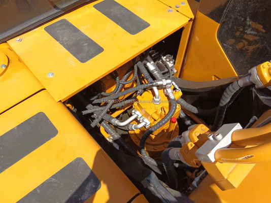 Gebrauchtes Komatsu PC450 Bagger mit geringer Arbeitszeit und Original-Hydraulikzylinder