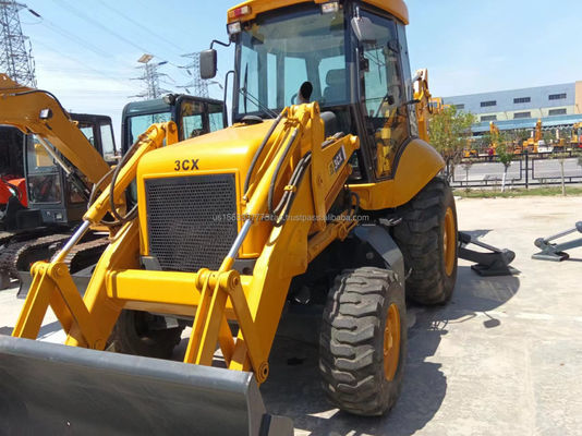 Traktorlader JCB 3CX in gutem Zustand für Baustoffwerkstätten