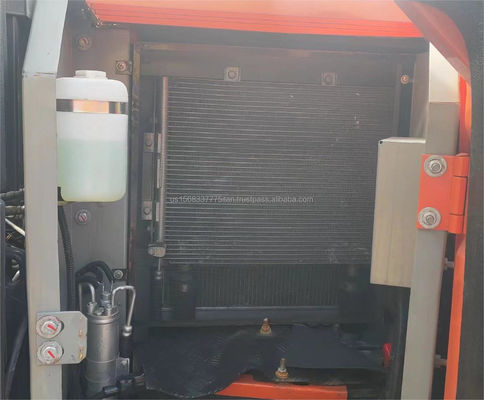 Große gebrauchte Hitachi ZX70 Bagger für hohe Arbeitsleistung und 0,5 m3 Eimerkapazität