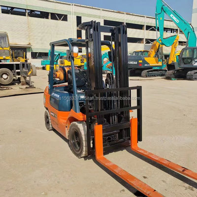 Gebäudewerkstätten Gebraucht 2012 TOYOTA 7F30 Diesel Gabelstapler mit und angemessen