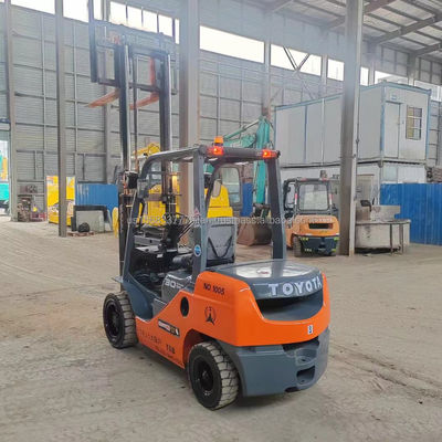2012 Jahr TOYOTA Gebraucht Diesel Gabelstapler mit großer Effizienz und Gabellänge 1000MM
