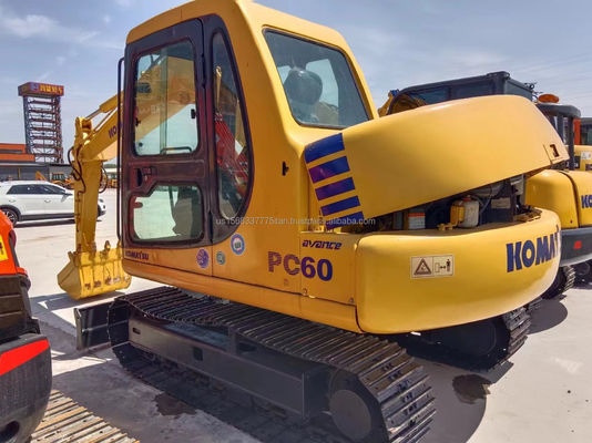 6 Tonnen Komatsu PC60 Gebrauchtbagger mit Original-Hydraulikventil und geringer Arbeitszeit