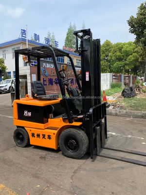 Gebrauchtes Diesel-Forklift H15 J15 mit einem Gewicht von 4500 kg im Jahr 2012 in Hangzhou