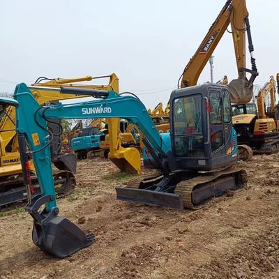 Gebrauchte Caterpillar-Motor und Hyundai-Komponenten auf dem Sunward SWE60E 6-Tonnen-Minibagger