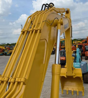 Shanghai Gebrauchtbagger Komatsu PC400-8 mit 270 kW Leistung Jahr 2016 weniger Arbeitszeiten